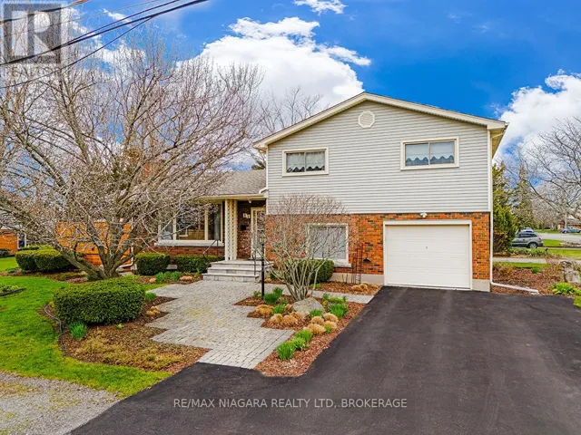 82 SCHOLFIELD AVENUE, Port Colborne (Sugarloaf), Ontario L3K5S9