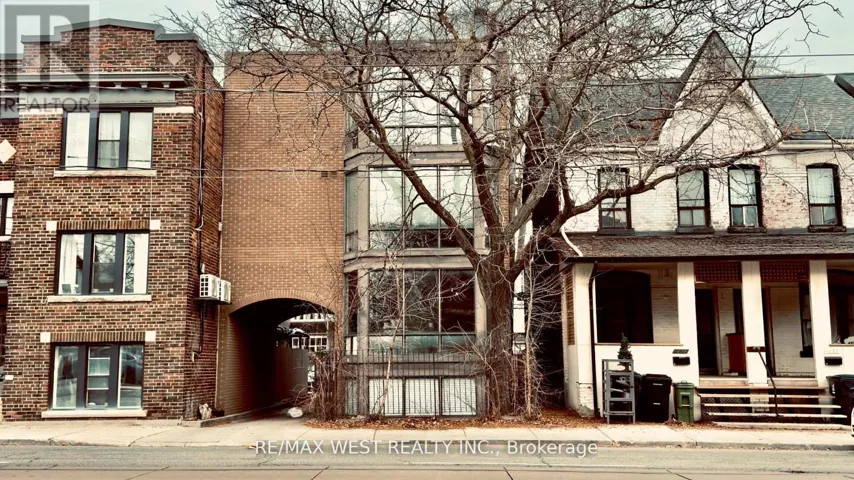 2 - 1061 BATHURST STREET, Toronto (Annex), Ontario M5R3G8