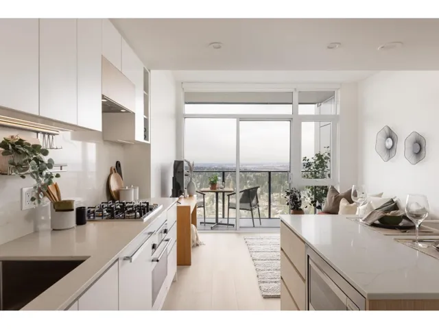2305 13573 98A AVENUE, Surrey, British Columbia V3T0X1