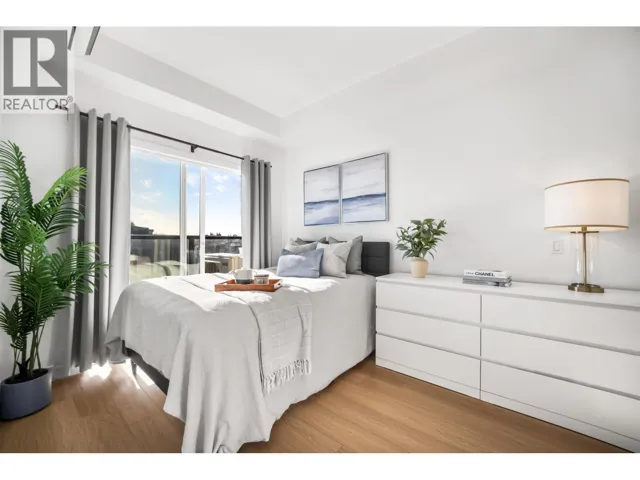 404 2331 KELLY AVENUE, Port Coquitlam, British Columbia V3C0T4