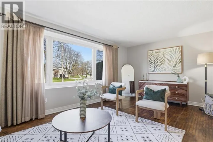 111 SELKIRK Drive, Kitchener, Ontario N2E1M5