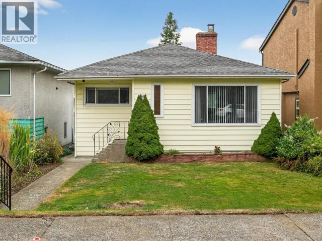 3069 E 18TH AVENUE, Vancouver, British Columbia V5M2R4