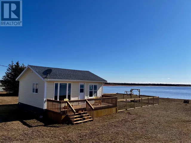 253 MacWilliams Lane, Cape Traverse, Prince Edward Island C0B1X0
