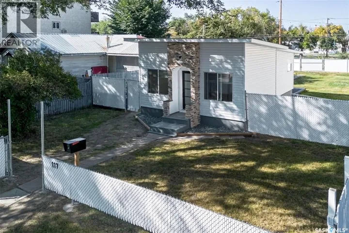 117 U AVENUE S, Saskatoon, Saskatchewan S7M3B9