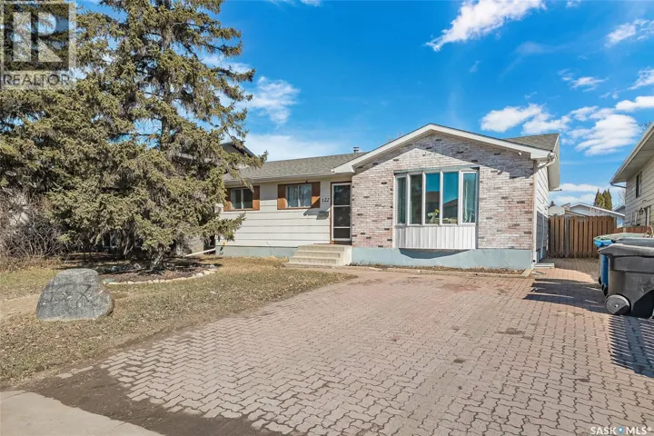 122 Clancy DRIVE, Saskatoon, Saskatchewan S7M4L2
