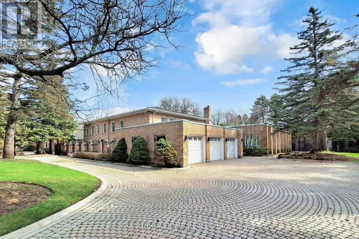 19 LIMCOMBE DRIVE, Markham (Bayview Glen), Ontario L3T2V6