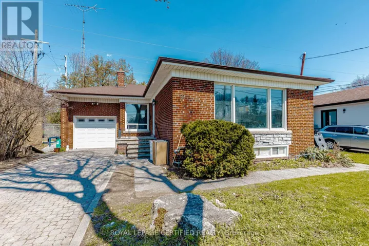 (UPPER PORTION) - 57 GLEN AGAR DRIVE, Toronto (Princess-Rosethorn), Ontario M9B5M2