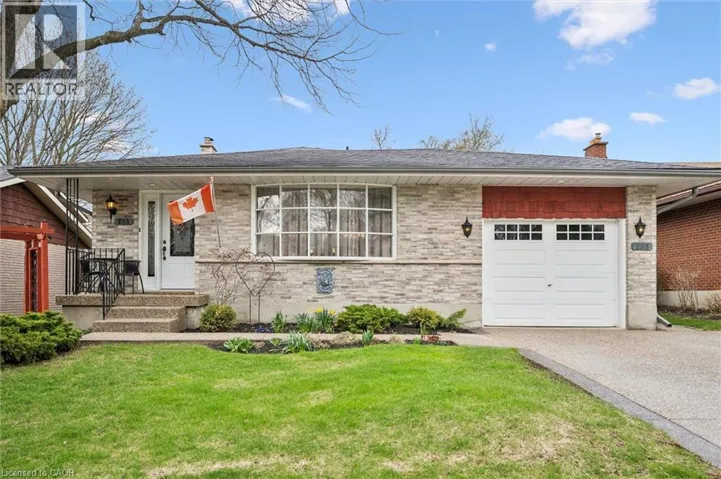 233 LAURENTIAN Drive, Kitchener, Ontario N2E2G5