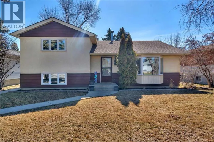 568 Northmount Drive NW, Calgary, Alberta T2K3J2