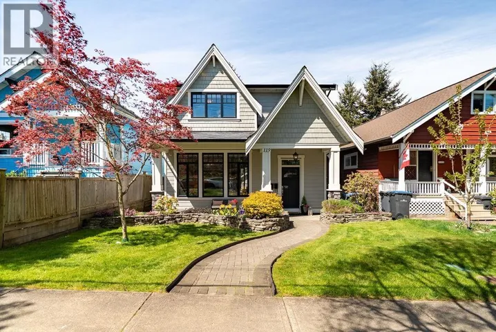 119 DURHAM STREET, New Westminster, British Columbia V3L1X2