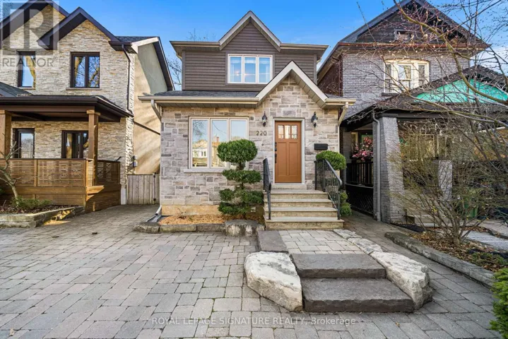 220 WESTLAKE AVENUE, Toronto (Woodbine-Lumsden), Ontario M4C4S9