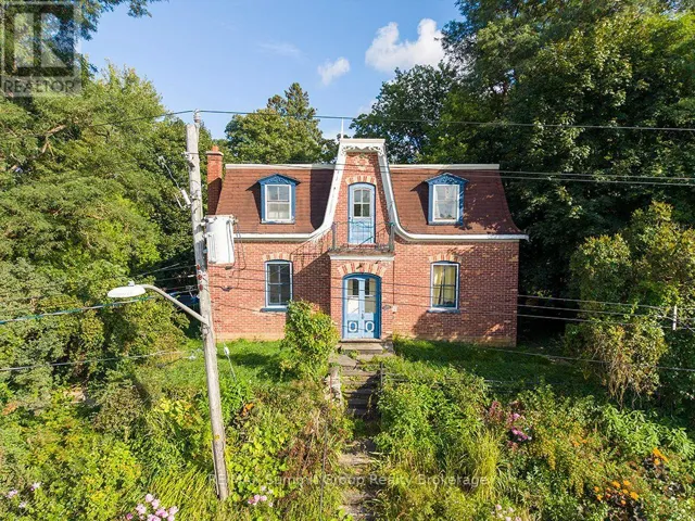13 COLLINGWOOD STREET, Grey Highlands, Ontario N0C1C0