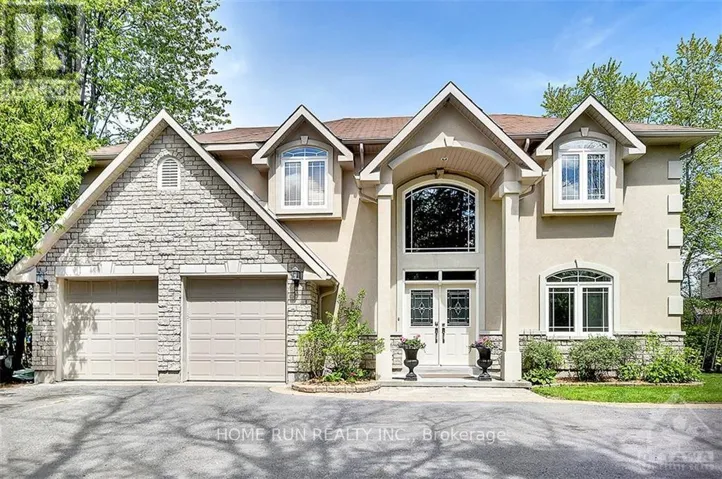 3 WINDING WAY, Ottawa, Ontario K2C3H1