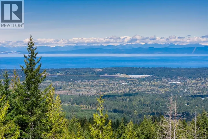 1915 Wallace Wood Way, Qualicum Beach, British Columbia V9K2S3
