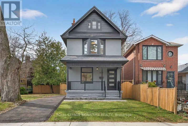 290 CHISHOLM AVENUE, Toronto (Woodbine-Lumsden), Ontario M4C4W7