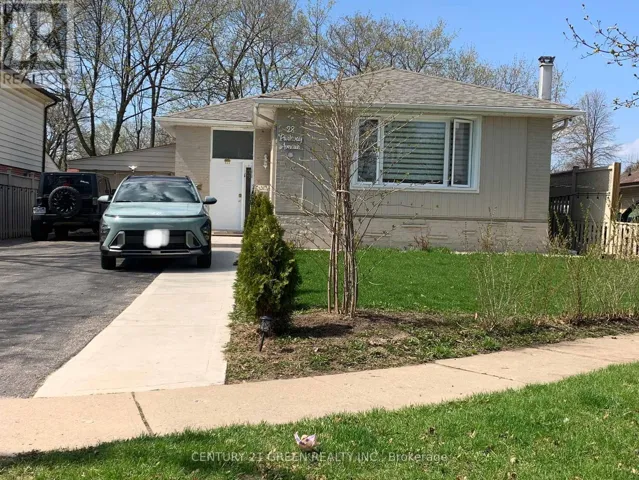 28 PARKWAY AVENUE, Brampton (Northwood Park), Ontario L6X2G4