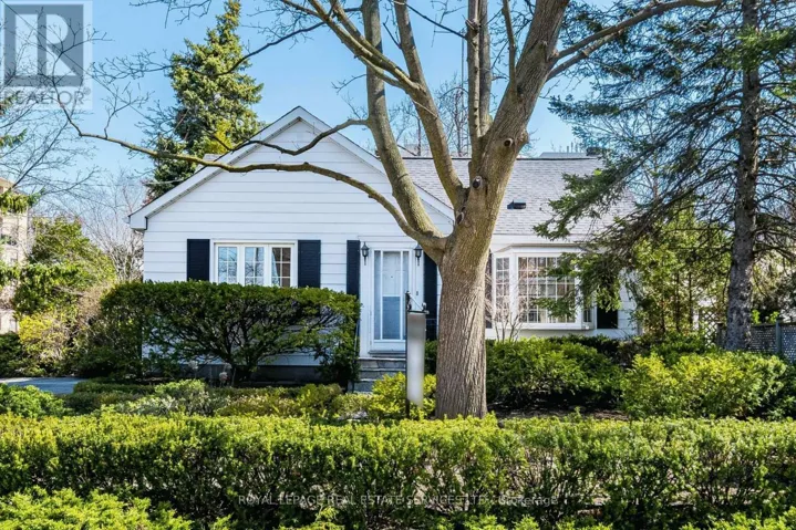 115 WILSON STREET, Oakville (CO Central), Ontario L6K3G7