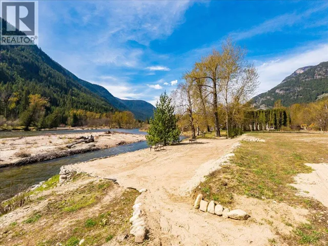 6 Highway Lot# B, Crescent Valley, British Columbia V0G2E0