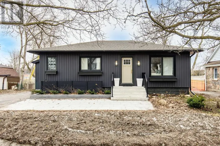 7845 YONGE STREET, Innisfil (Stroud), Ontario L9S1K8