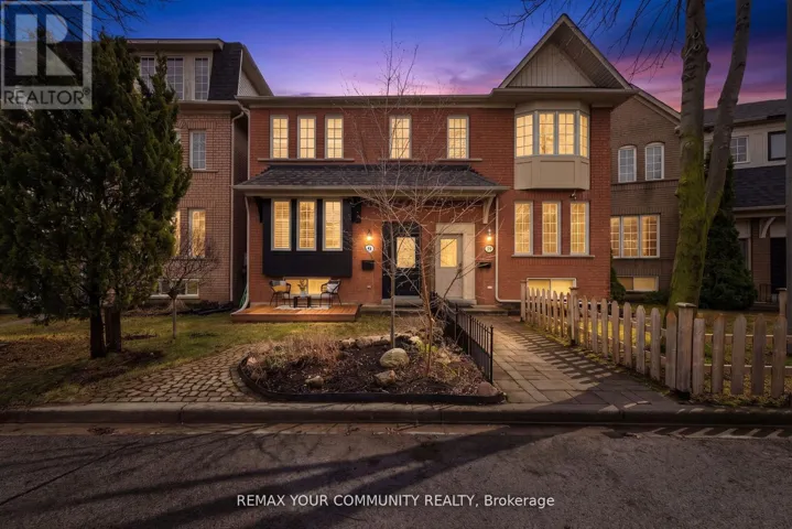 9 CANNES CIRCLE, Toronto (Junction Area), Ontario M6N5C9