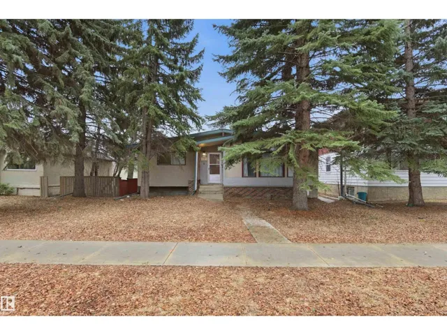 11211 77 AV NW, Edmonton, Alberta T6G0L7