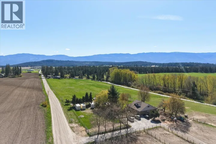 5271 Pyott Road, Spallumcheen, British Columbia V4Y0M6