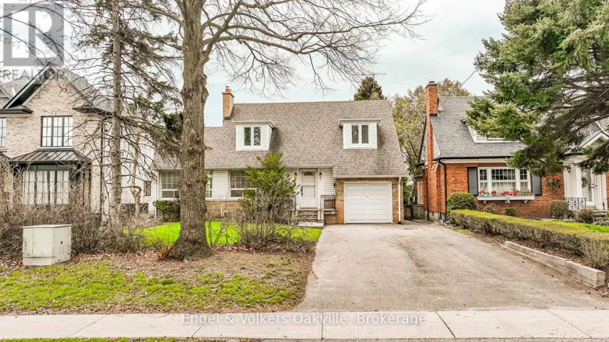 98 PRINCE EDWARD DRIVE S, Toronto (Stonegate-Queensway), Ontario M8Y3V7