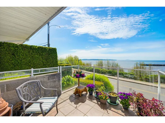105 15165 MARINE DRIVE, White Rock, British Columbia V4B1C5