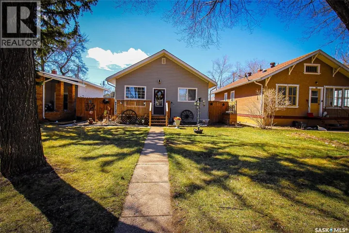 531 1st STREET E, Shaunavon, Saskatchewan S0N2M0