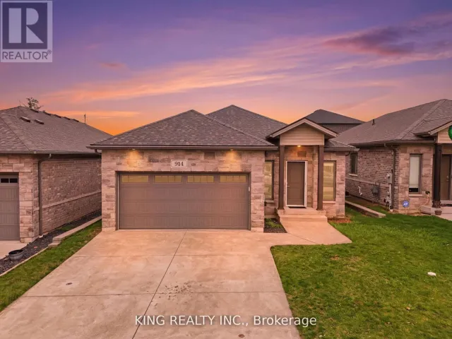 914 ELLROSE AVENUE, Windsor, Ontario N8Y3W9