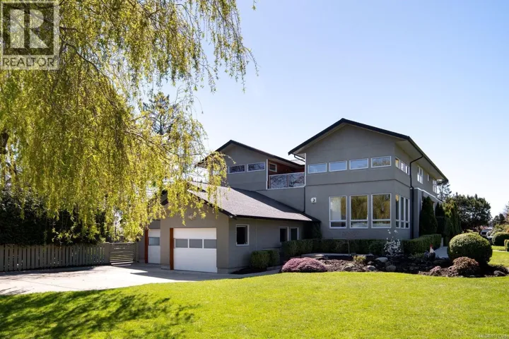 2835 Lincoln Rd, Oak Bay, British Columbia V8R6A8