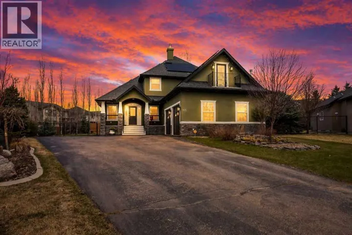 105 Lang Place, Okotoks, Alberta T1S1W8