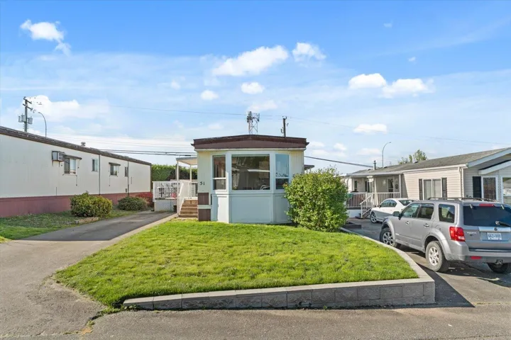 51 2035 MARTENS STREET, Abbotsford, British Columbia V2T6M4