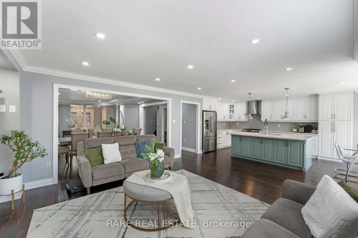 33 SOUTHBEND DRIVE, Brampton (Snelgrove), Ontario L7A1K5