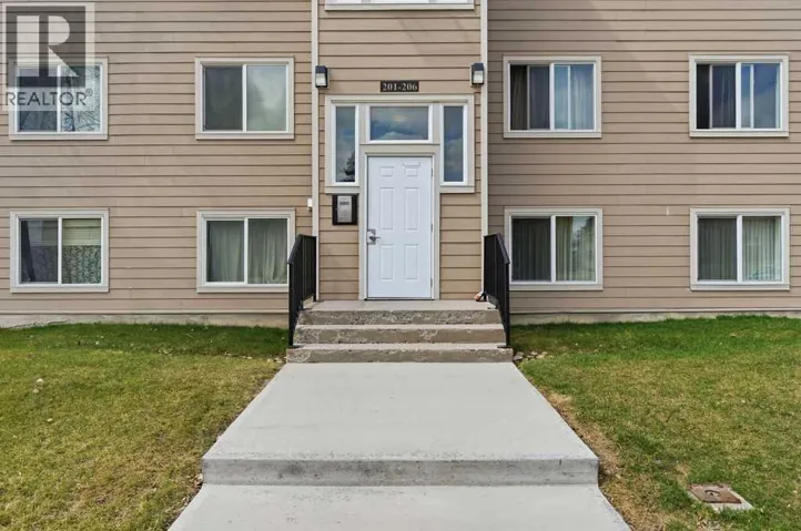 203, 315 Heritage Drive SE, Calgary, Alberta T2H1N2