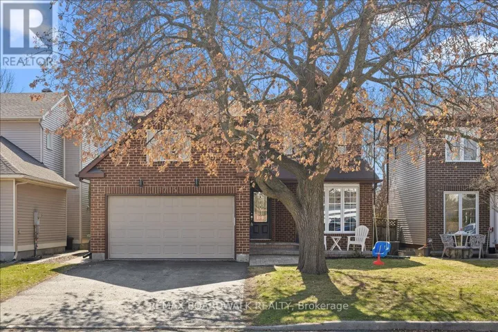 1715 TEAKDALE AVENUE, Ottawa, Ontario K1C6M8
