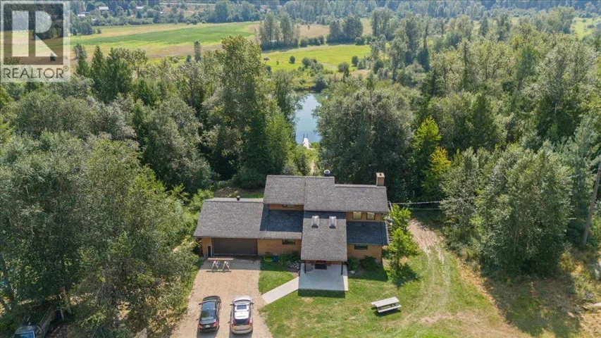6172 SLOCAN RIVER Road, Winlaw, British Columbia V0G2J0