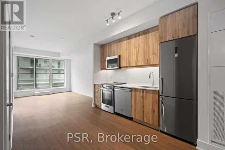 710 - 195 DEERFIELD ROAD, Newmarket (Central Newmarket), Ontario L3Y0G4