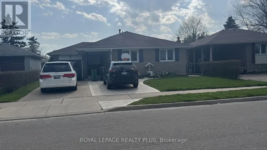 34 HASLEMERE AVENUE, Brampton (Brampton East), Ontario L6W2X4