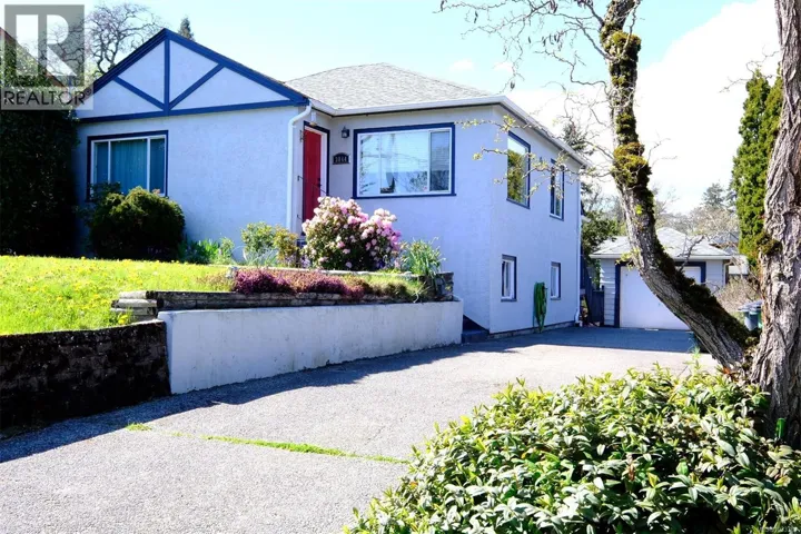 3044 Austin Ave, Saanich, British Columbia V9A2L2