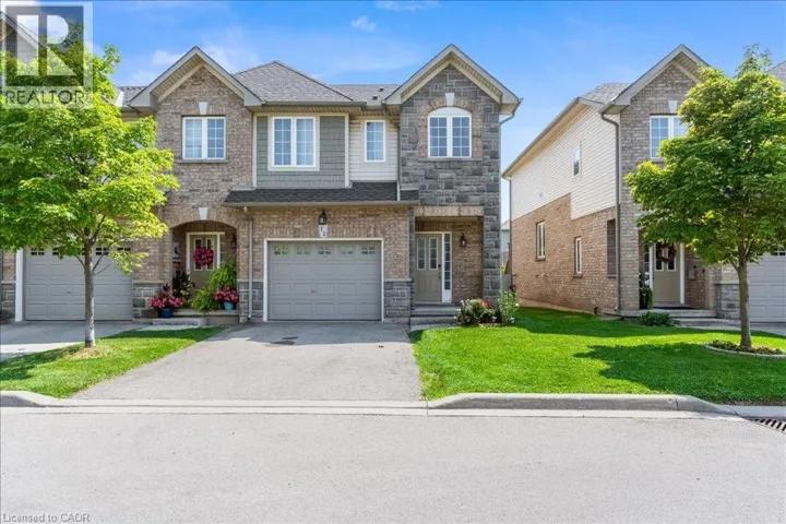 40 DARTMOUTH Gate Unit# 12, Stoney Creek, Ontario L8E0C4