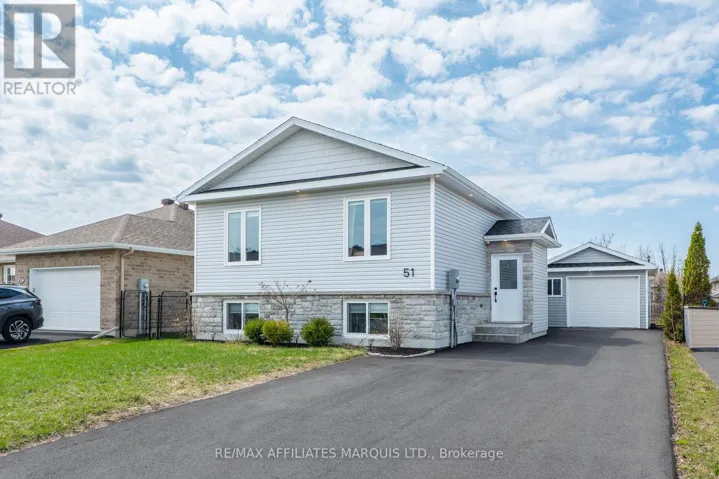51 FORESTDALE CRESCENT, Cornwall, Ontario K6K1M1