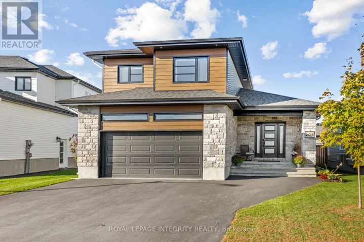 204 HYBRID STREET, Russell, Ontario K0A1W0