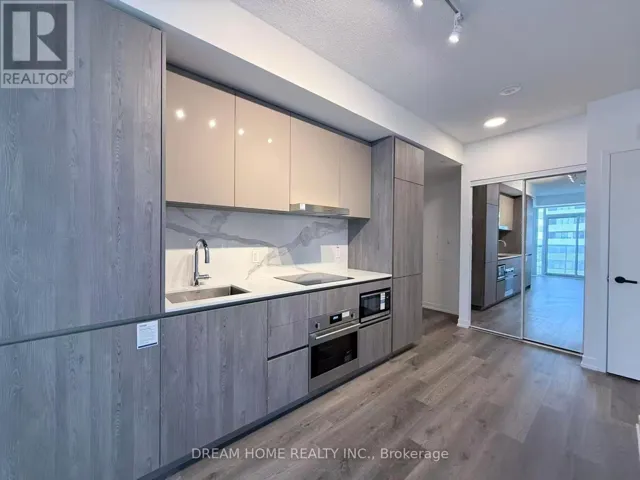 2921 - 8 INTERCHANGE WAY, Vaughan (Vaughan Corporate Centre), Ontario L4K5Z7