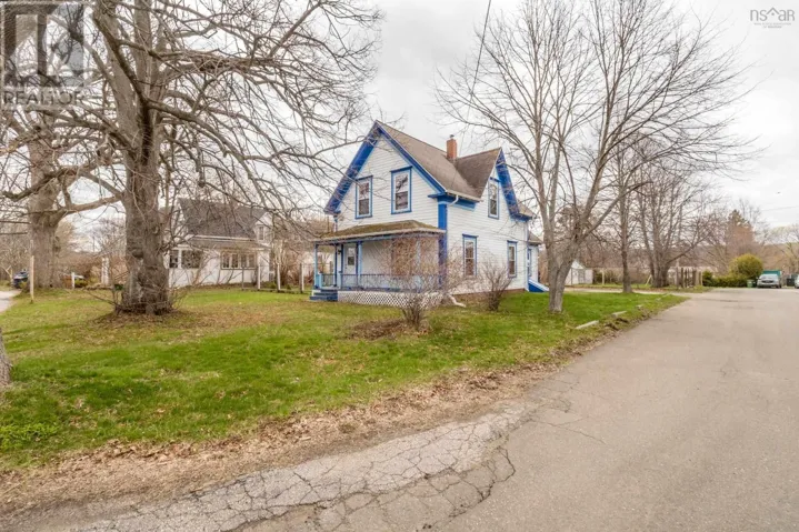 15 Park Street, Bridgetown, Nova Scotia B0S1C0