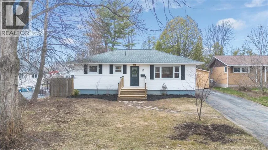 15 Burse Court, Fredericton, New Brunswick E3A3C7