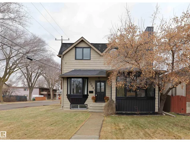 8960 77 AV NW, Edmonton, Alberta T6C0L9