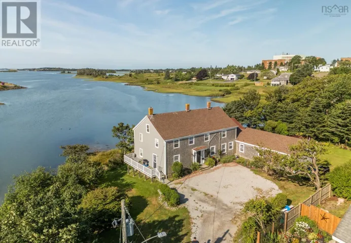 4 Market Street, Yarmouth, Nova Scotia B5A4R5