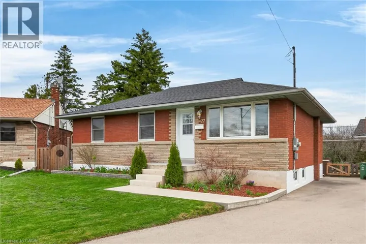 27 CAMILLE Court, Hamilton, Ontario L8T2C8