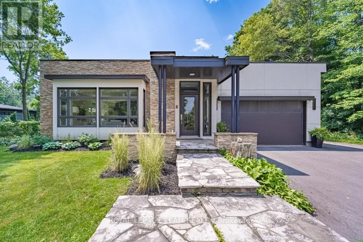 17 KAYMAR DRIVE, Ottawa, Ontario K1J7C8